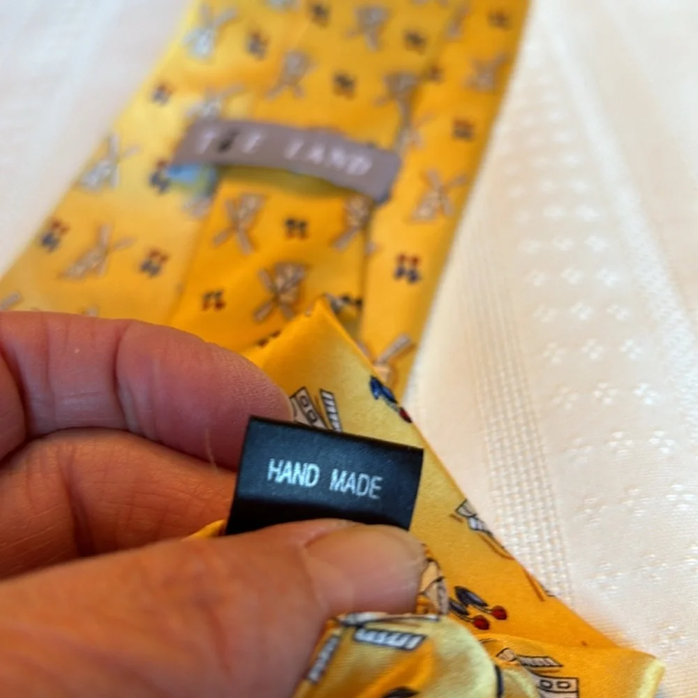 Robin Ruth Collection Tie - Picture 5 of 6
